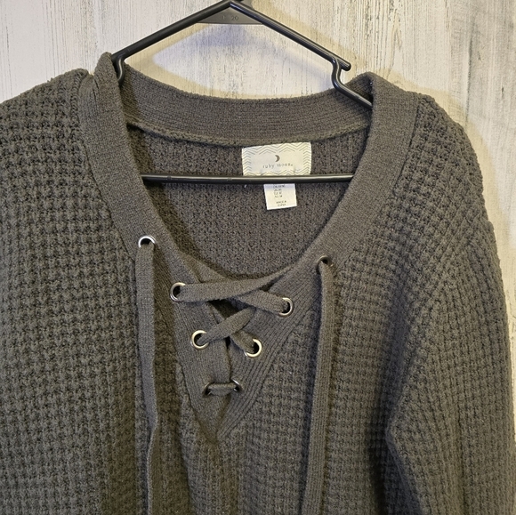 Ruby moon knit Lace-Up Sweater women's size medium - Picture 2 of 9